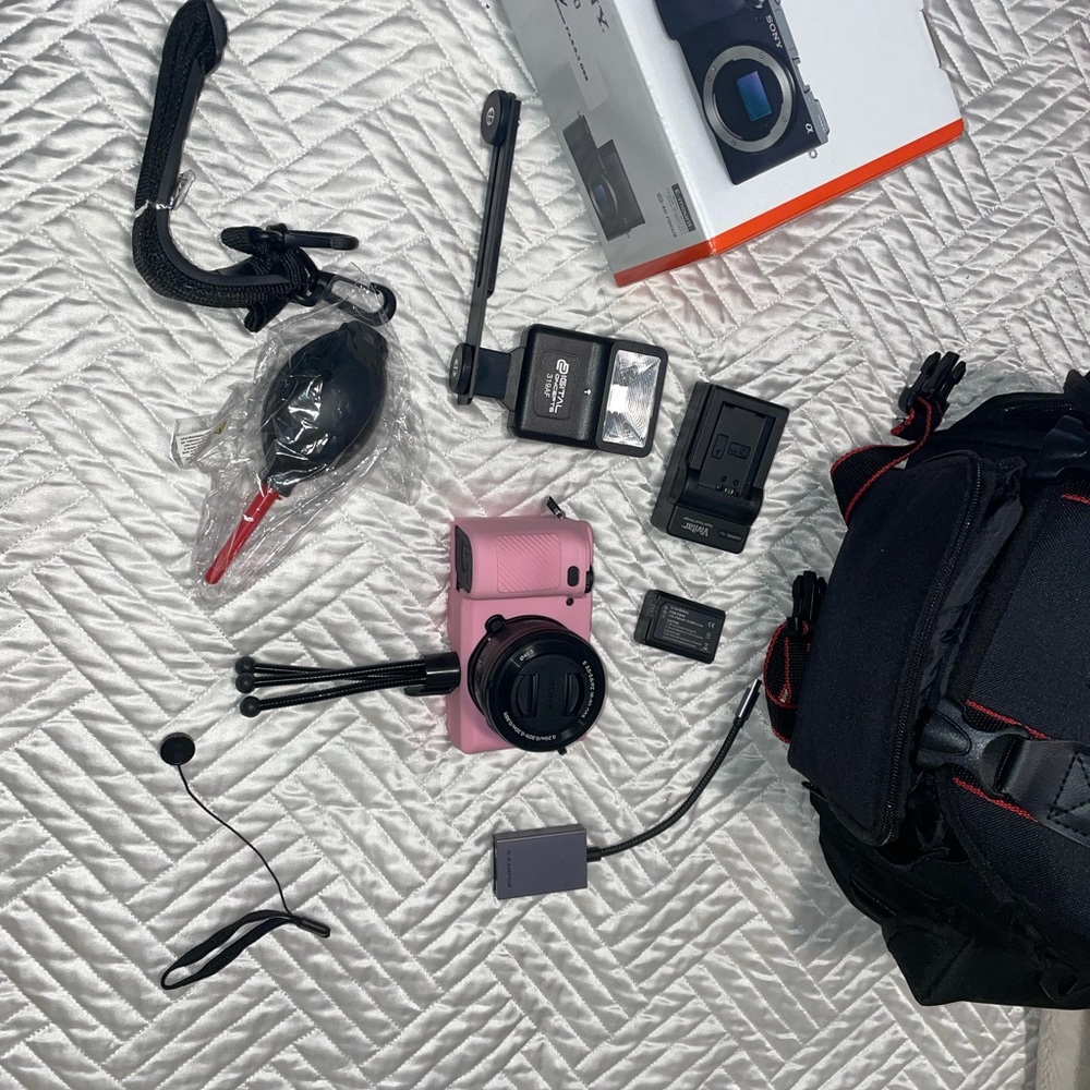 Sony Alpha 6100
